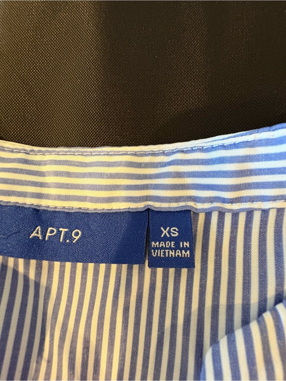 ☀️☀️☀️3 for $30!Blue Blouse Pinstripe Business Casual Summer Coastal Grandmother - Picture 4 of 8